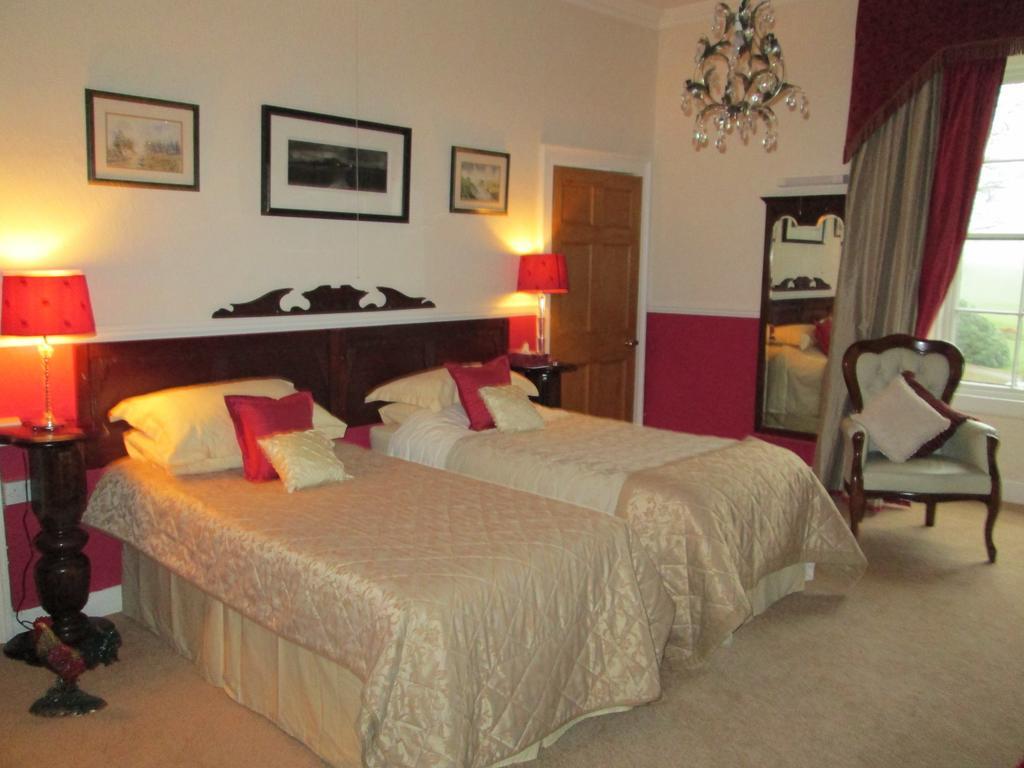 Priskilly Forest Country House Fishguard Zimmer foto